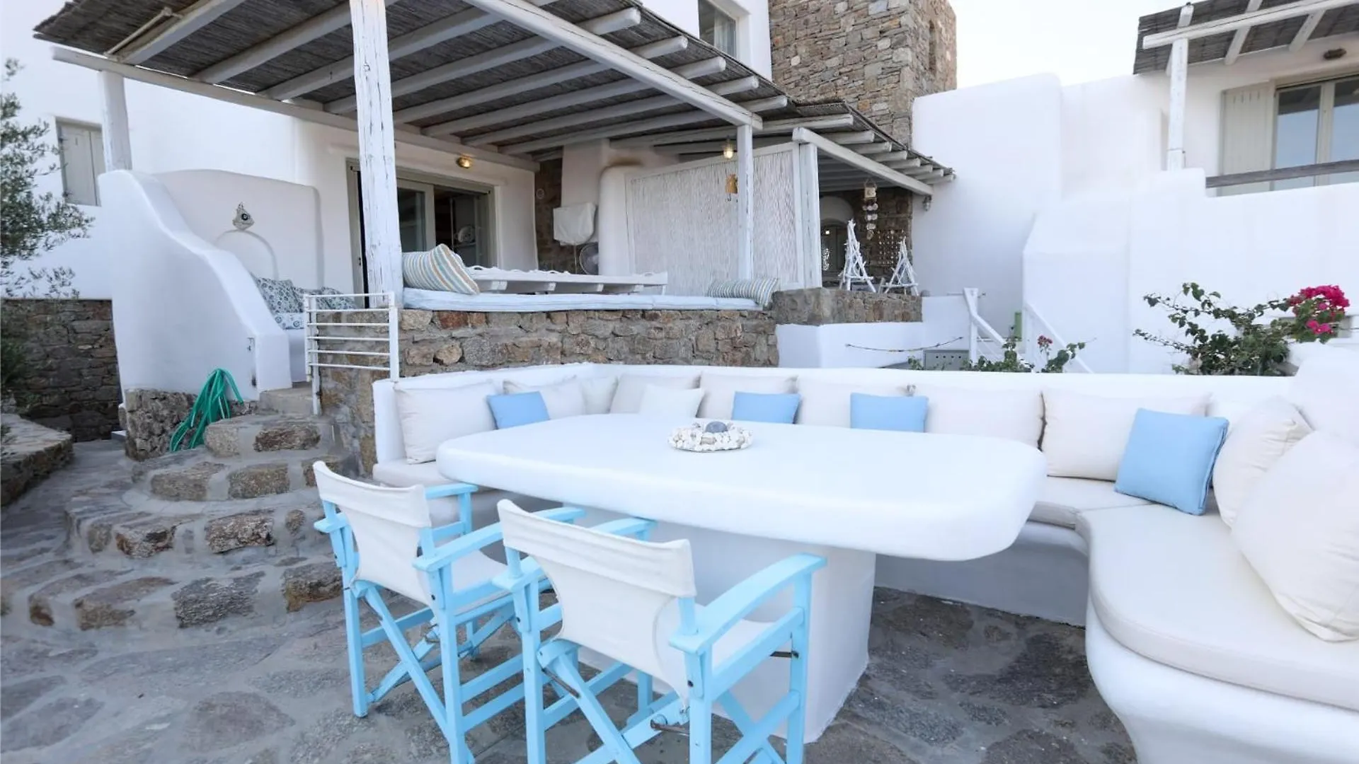 Magnificent Mykonos Apartment Apartment Nexus 2 Bedrooms Private Terrace With Jacuzzi Outdoor Dining Area Bbq كالافاتيس