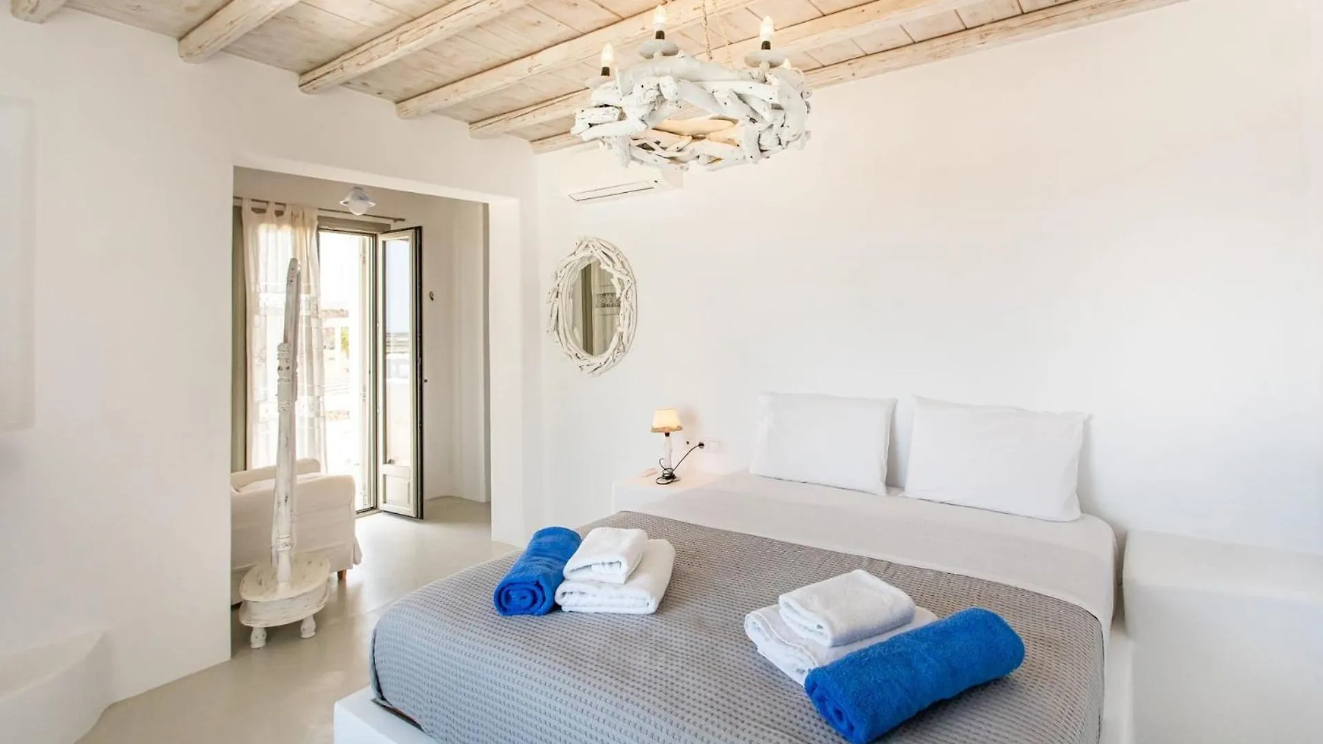 Magnificent Mykonos Apartment Apartment Nexus 2 Bedrooms Private Terrace With Jacuzzi Outdoor Dining Area Bbq Kalafatis
