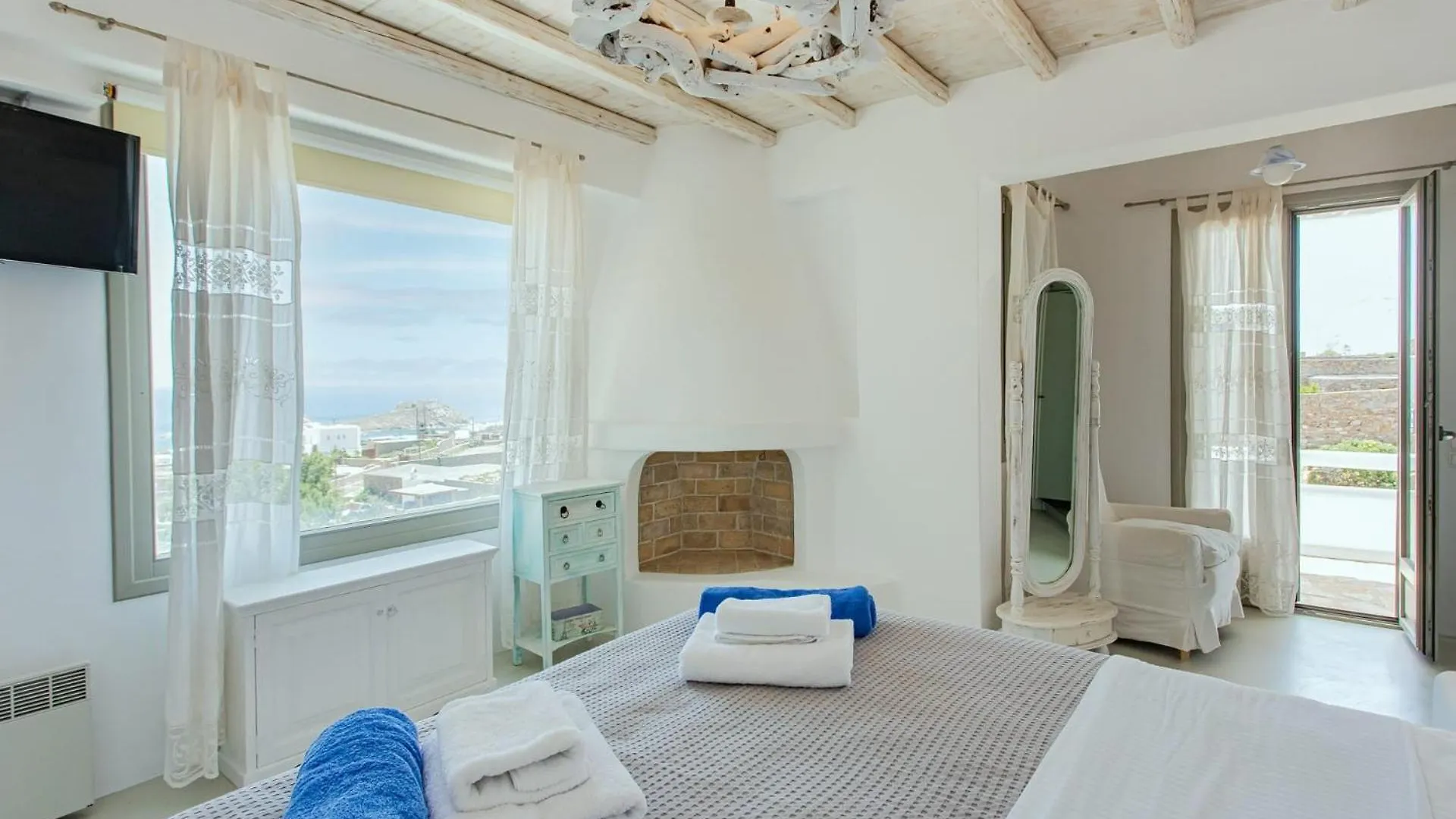 Magnificent Mykonos Apartment Apartment Nexus 2 Bedrooms Private Terrace With Jacuzzi Outdoor Dining Area Bbq Kalafatis 0*,