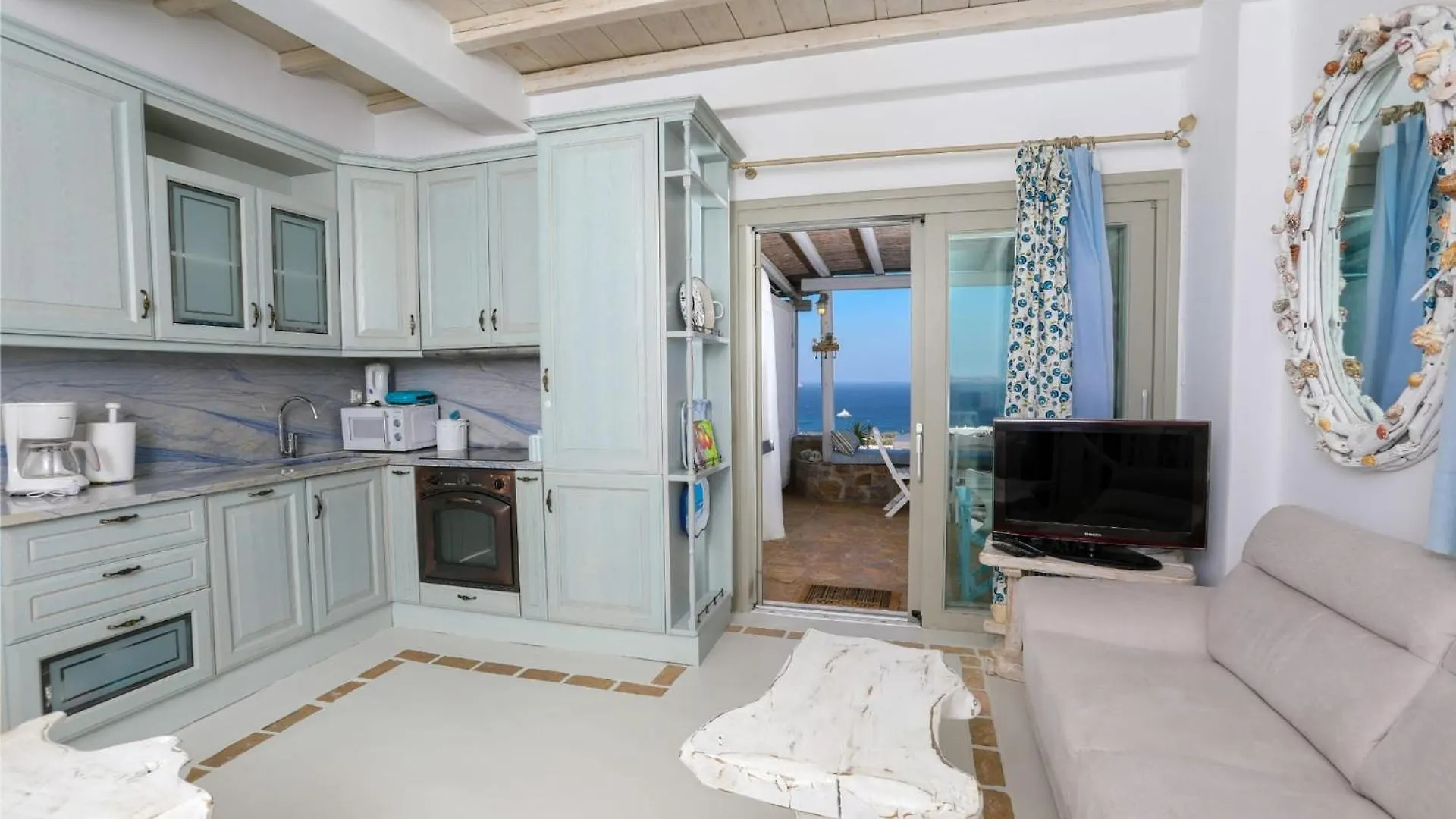 Magnificent Mykonos Apartment Apartment Nexus 2 Bedrooms Private Terrace With Jacuzzi Outdoor Dining Area Bbq Kalafatis 0*,  Grèce